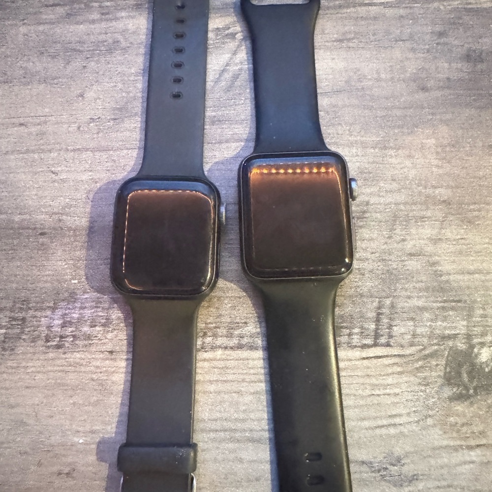 Apple watch series 5 (40mm) And Series 2 (42mm)
